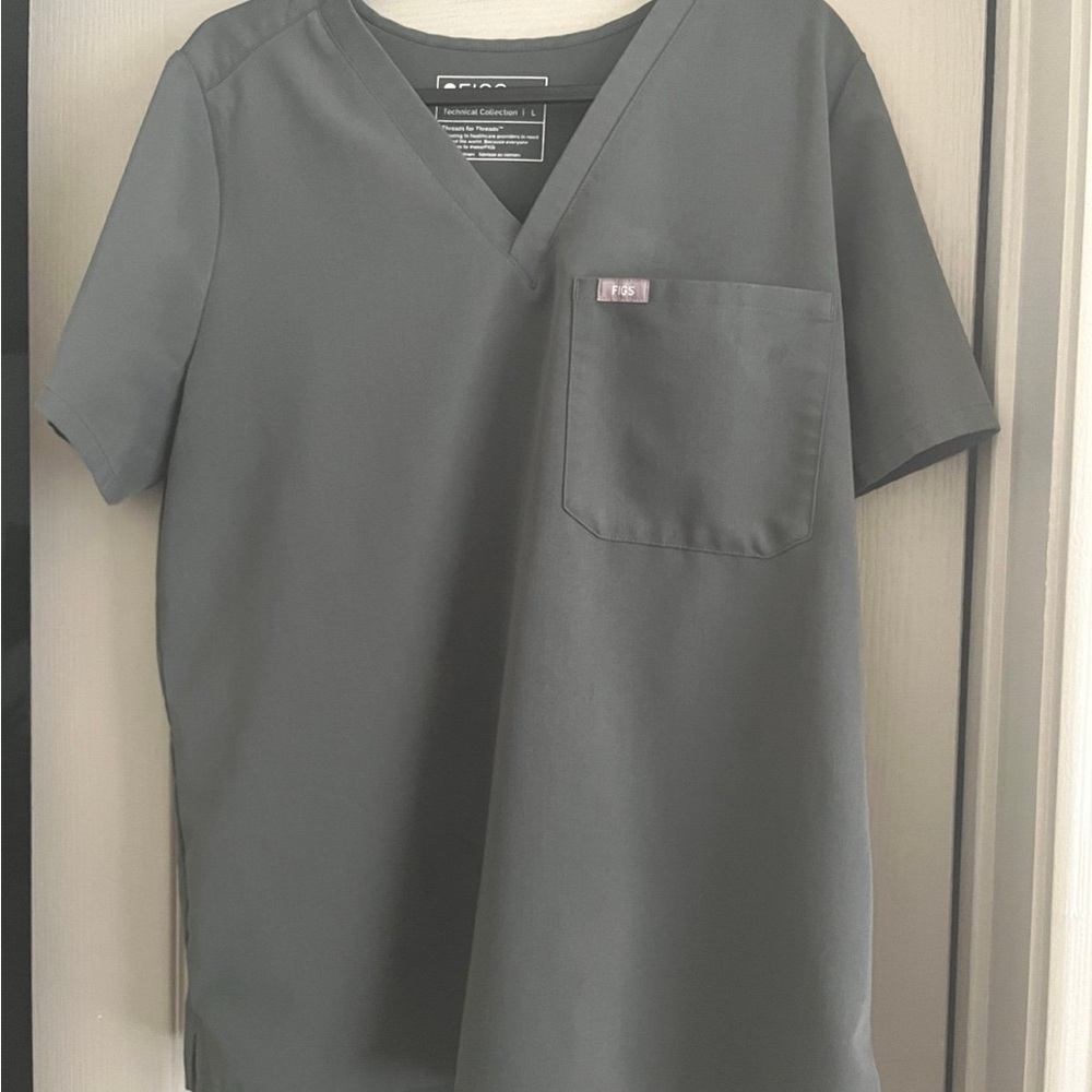 Figs Bonsai Catarina One Pocket Scrub Top